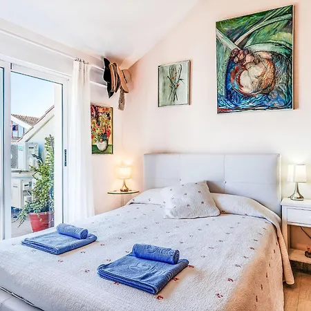 Roma By Interhome *